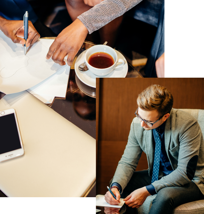 Homme qui travail dans un café